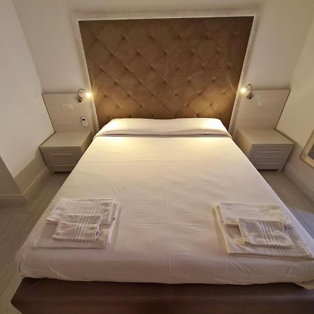 Isola Nel Parco Villas & Rooms La Maddalena  Luaran gambar