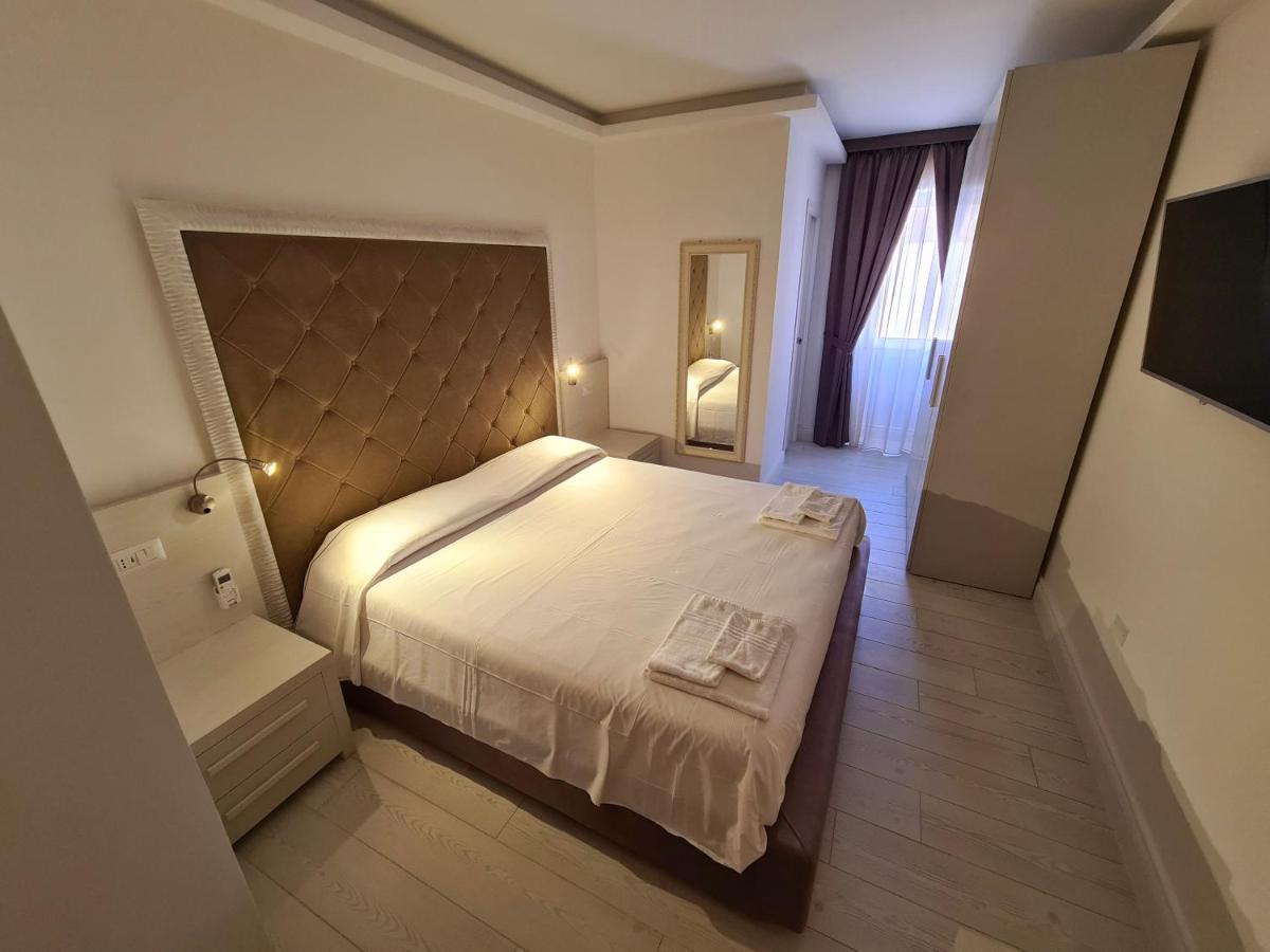 Isola Nel Parco Villas & Rooms La Maddalena  Luaran gambar